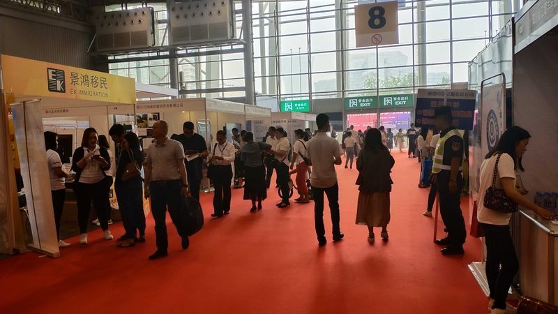 图文广告店加盟代理条件解析：如何选择优质合作伙伴